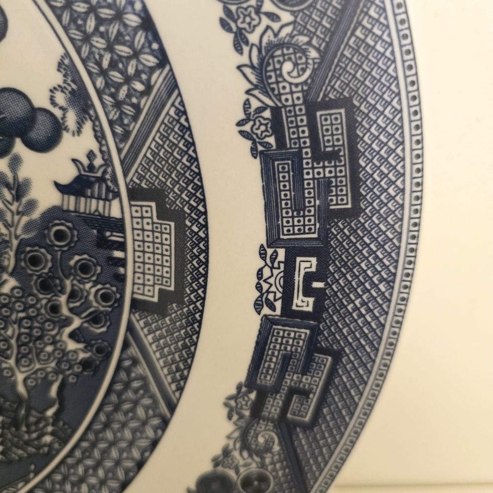 ⭐️40% Off⭐️ Johnson Bros Willow Dinner Plate - Picture 4 of 9